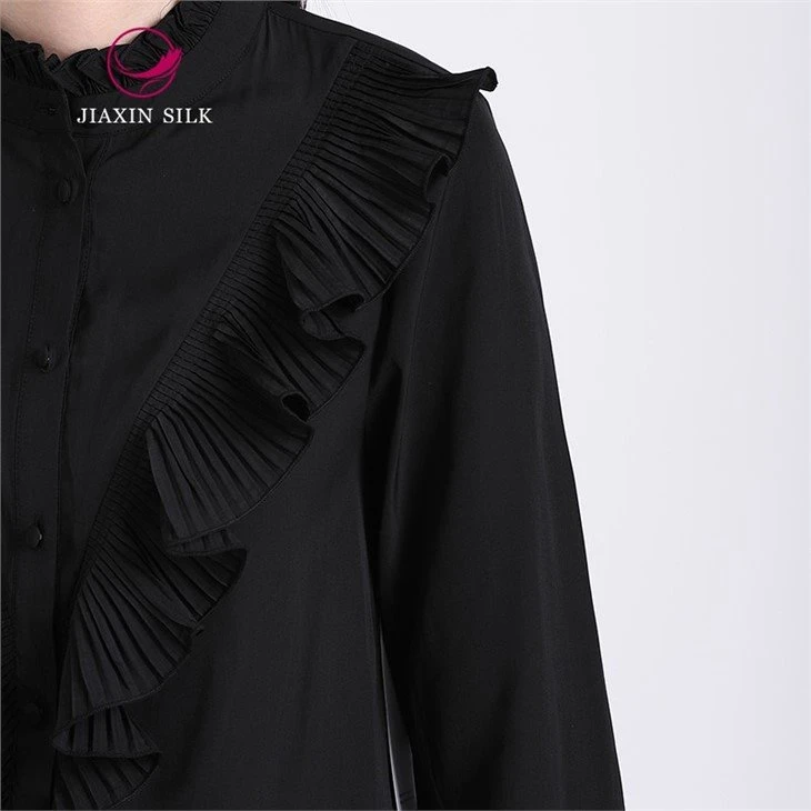 4Stand collar with crumple falbala design